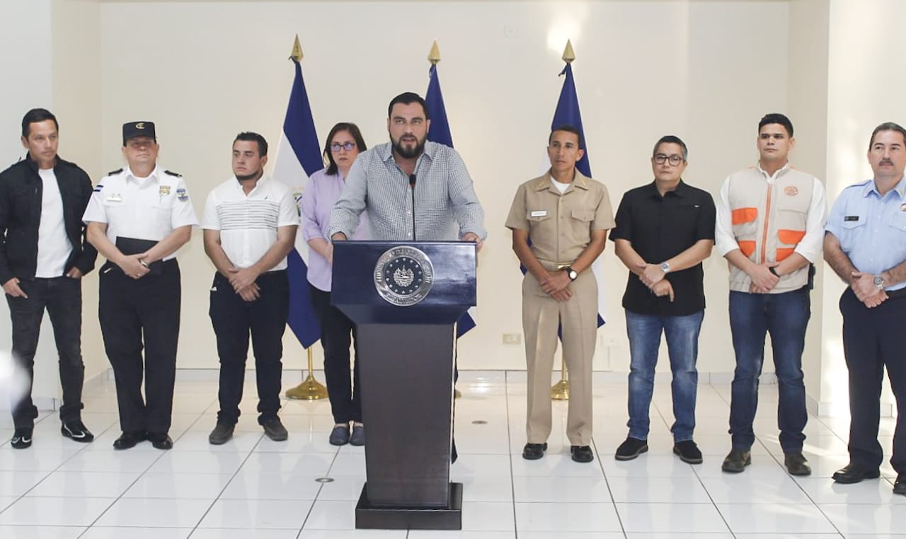 Gobierno intensifica labores de limpieza en potabilizadora Las Pavas gobierno-intensifica-labores-de-limpieza-en-potabilizadora-las-pavas
